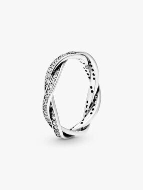 Pandora Sparkling Twisted Lines Ring